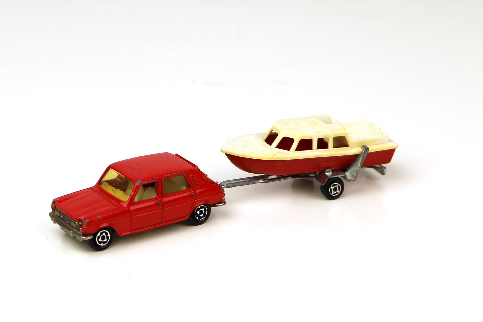 Majorette 314 Simca 1100 Red with boat on trailer vintage | Etsy