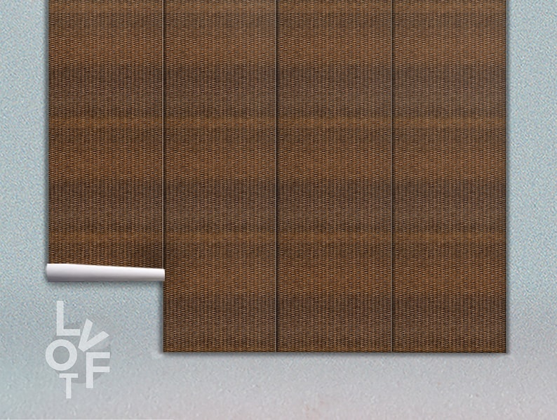Puede incluir: Primer plano de un revestimiento de pared tejido marr&oacute;n con un patr&oacute;n sutil. El material parece estar hecho de fibras naturales, creando un aspecto texturizado y r&uacute;stico.