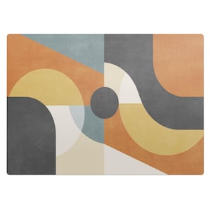 Op de afbeelding: Abstract geometrisch patroon met overlappende cirkels en vierkanten in tinten oranje, geel, grijs en blauw.