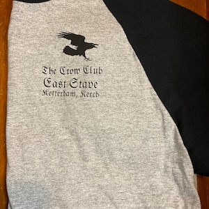 Das Crow Club Baseball-T-Shirt