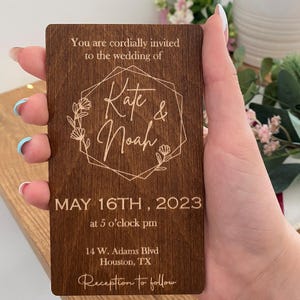 Wedding invitation wood and flowers, Personalized wedding invitations set with envelope, Rustic wooden wedding invites, Wood invitation card