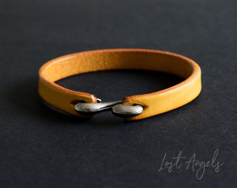 Stylish Tan 100% Genuine Leather Classic Hooked Bracelet