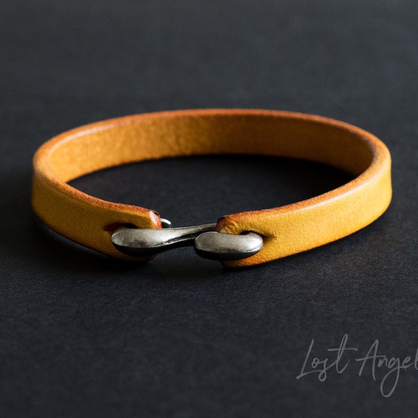 Stylish Tan 100% Genuine Leather Classic Hooked Bracelet