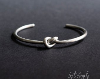 Stainless Steel Love Knot Cuff - Flat Matt -Modern Bracelet Unisex Love