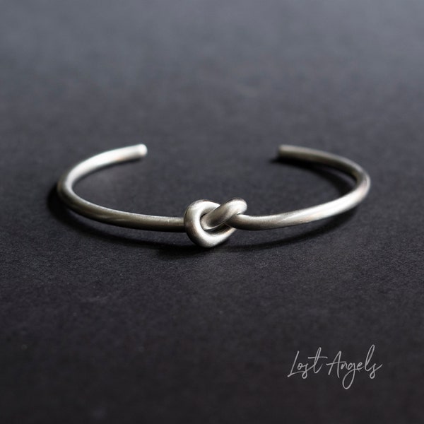 Stainless Steel Love Knot Cuff - Flat Matt -Modern Bracelet Unisex Love