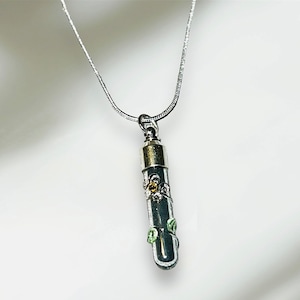 Black salt protection flower pendant (Blessed)