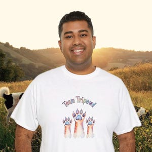 Team Tripawd Cotton Tee. Support Animal Lovers, Tripod and Tripawd Owners, 3 Legged Pet Owner Gift