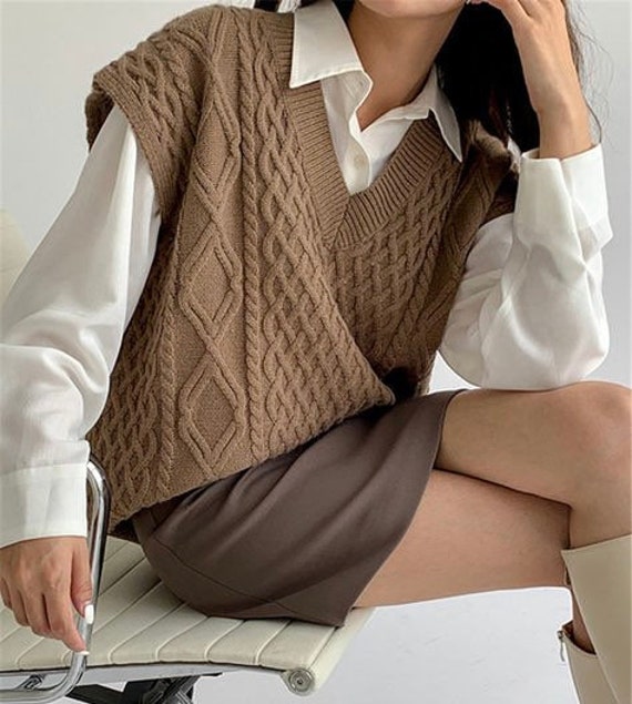 Knitted Vest Sweater, Oversized Knit V Neck, Sweater Vest Women, Chunky  Sweater, Beige Knit Vest, Knit Cottagecore Clothing 