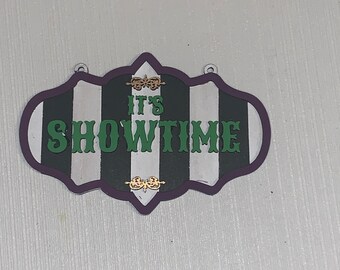 Beetlejuice Its Showtime Svg - Etsy