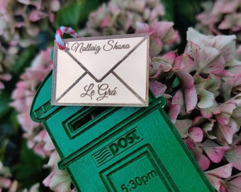 An Post - Irish post box - Nollaig Shona, Le Grá envelope - Christmas post