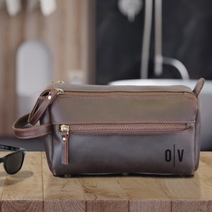 Personalized Dopp Kit: Folding Men's Toiletry Bag 