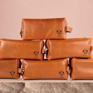 Lot de 10 sacs pour homme d'honneur ou pour homme d'honneur Trousse de toilette en cuir personnalisée pour homme d'honneur avec gravure