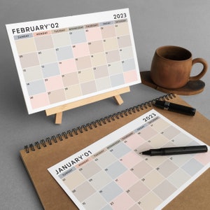 Calendário de mesa de cavalete de madeira 2025, calendário de planejamento mensal, calendário de cores Boho, cartão postal com nome personalizado, início de segunda e domingo