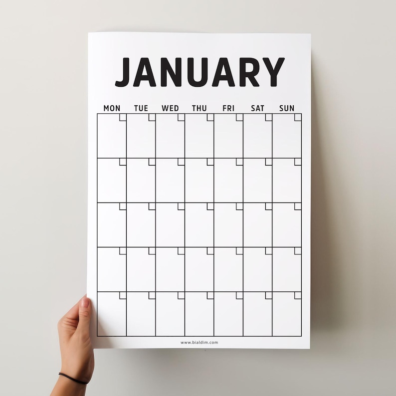Minimalist Undated Monthly Calendar | Black & White Printable Wall