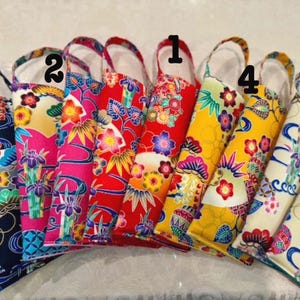 Glasses case with Japanese kimono fabric , Kimono Bingata, Karakusa patteren, inside padded liner , for gift