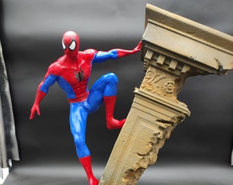 Spiderman statue, spider man, action figure, diorama