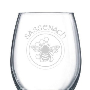 Go Tell the Bees that I am Gone Outlander Theme Claire Wine Whiskey Drinking Glass Gift Book Series