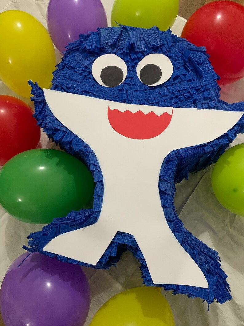 Baby shark pinata / piñata baby Shark Etsy