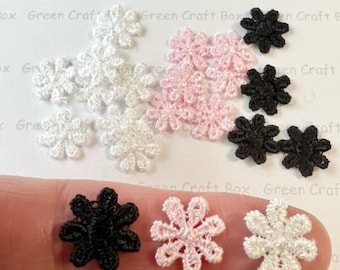 10 Tiny Daisy Flower Appliqués: Sew-on Embroidered Patches