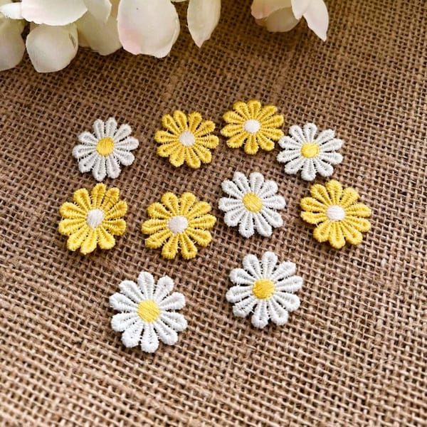 10 x Daisy Flowers, Sew-on embroidered patch, Yellow & White Daisy Appliqués