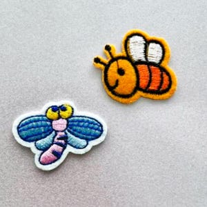 2 x Insect Iron-on Patch, Embroidered Applique, Motif, Dragonfly and Bee Patch, DIY Clothes Patches
