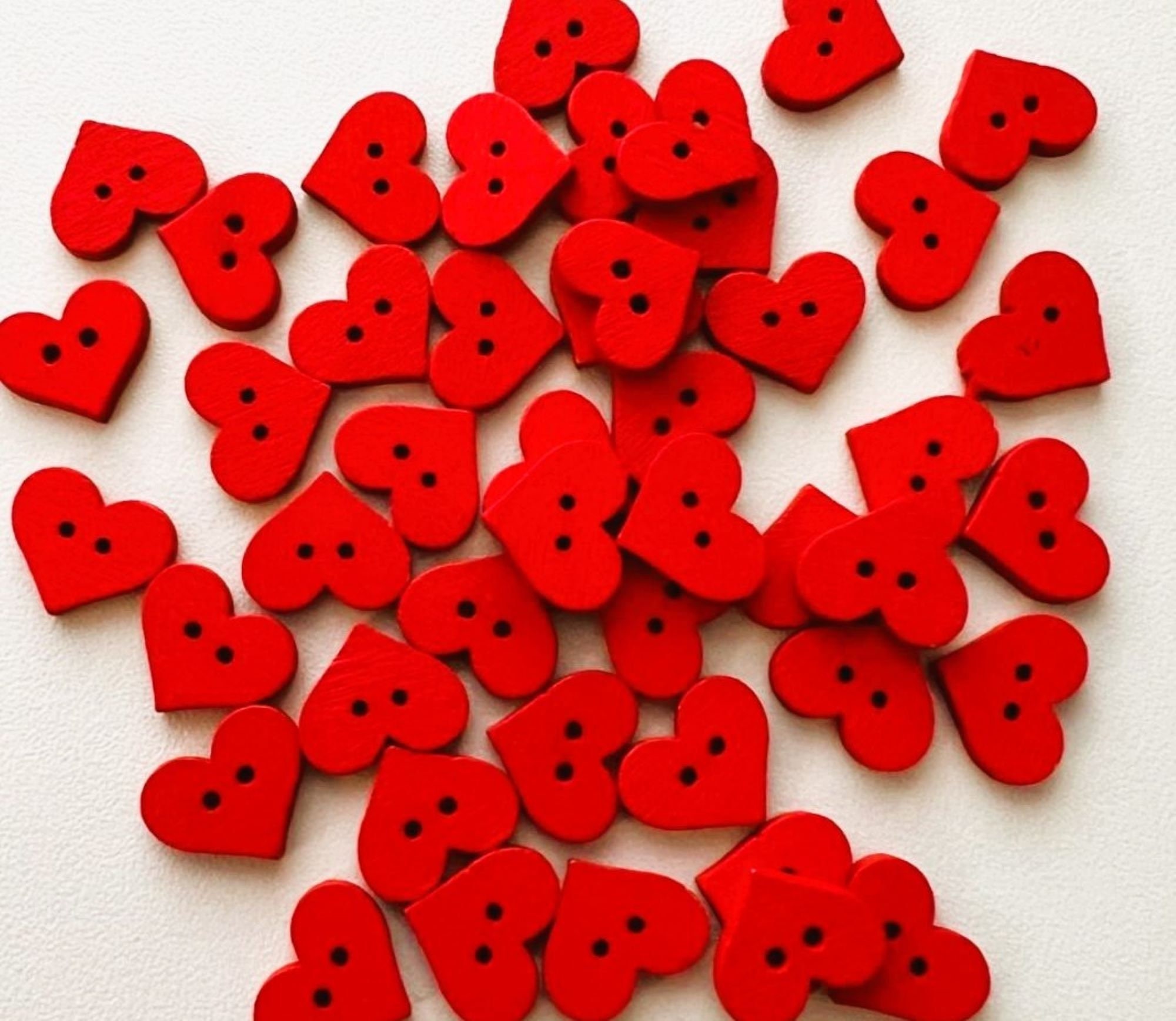 1 Pc Sparkling Red Heart Buttons For Crafts Coats Scrapbook Valentines Day  Decor