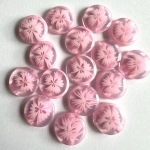 8 x Daisy Flower Buttons, 14mm Round Buttons, 12mm Buttons, Pink Buttons