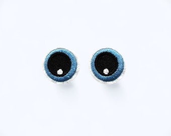 1 Paar Stoff bestickte blaue Spielzeugaugen: Aufbügelbare Augen (2,5 cm)