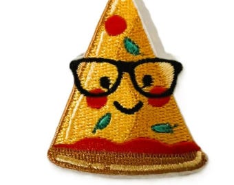 Embroidered Pizza Iron-On Patches: Clothing Applique