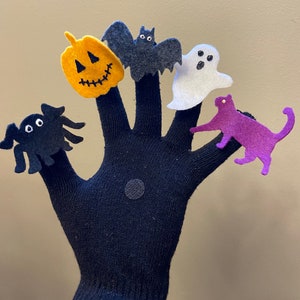 Story Glove Felt Set //Felt Board Story //Felt Set // Circle Time // Preschool Stories image 4