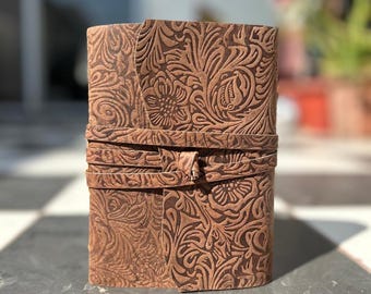 Ringsun Leather Journal Writing Notebook for Women Men Unlined Paper 400 Kraft Pages, 8X6 inches,Bound Daily Notepad,Brown,Carving