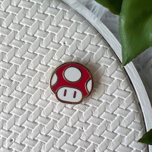 Mario mini pin red mushroom hard enamel pin