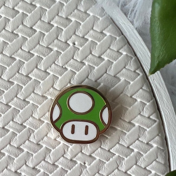 Mario mini pin green mushroom hard enamel pin