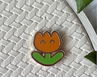 Mario mini pin fire flower hard enamel pin