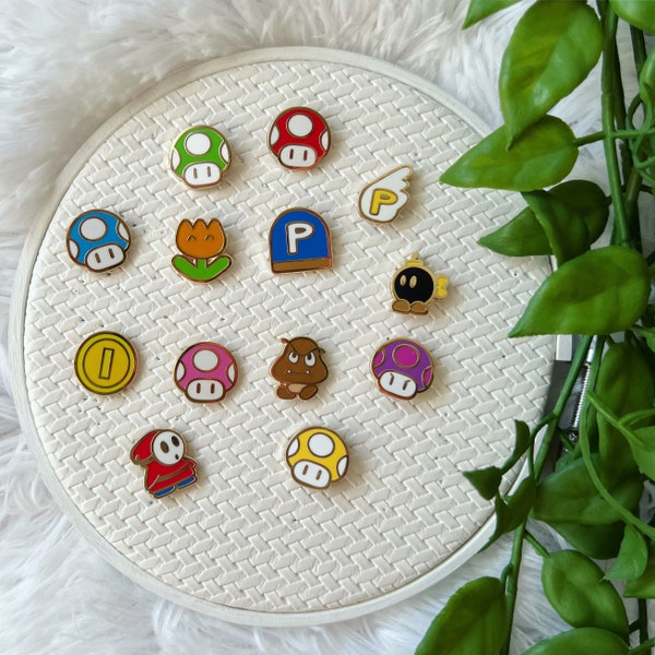 Mario mini pin collection all in bundle 13 enamel pins THIRTEEN