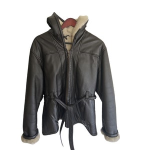 Vintage chocolate brown women&#39;s leather jacket
