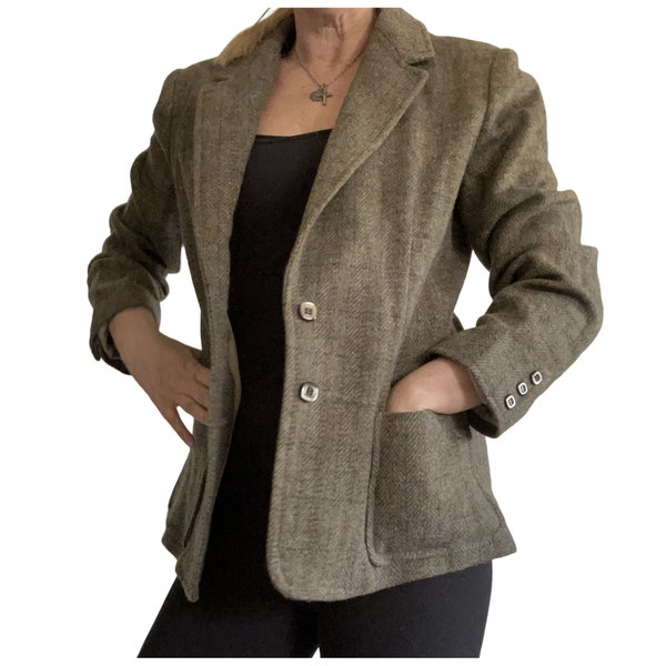 Vintage women's handmade tweed blazer jacket in grey brown tweed with blue detail