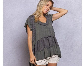 POL Caught in a Breeze Ruffle Top in Charcoal SMT2076