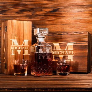 Personalized Whiskey Decanter Set, Decanter and Glasses, Whiskey Gifts for Men, Custom Groomsman Gifts, Best Man Gifts, Boyfriend Gifts