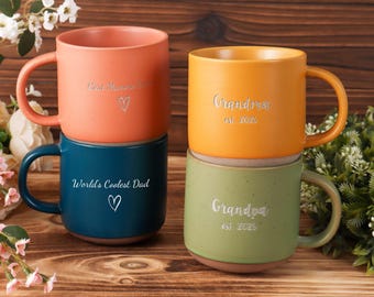 お好みの文字を刻印したパーソナライズされたセラミックマグカップ、カスタム陶器コーヒーマグカップ、刻印入りマグカップギフト、カスタムギフトアイデア、新築祝いギフト