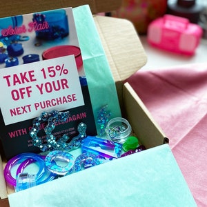DIY Jewelry Earrings Kit, Makes 5 pairs of earrings with crystals, Earring Craft Kit, Holiday Craft Kit
