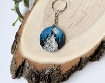 Wolf Keychain – Howling Wolf Gift – Moonlit Forest Keychain – Handmade Wildlife Keychain – Nature Lover Gift – Polymer Clay Wolf Art