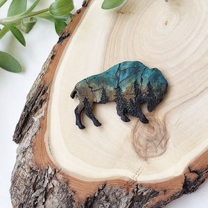 Buffalo magnet, polymer clay bison accessories, animal fridge magnet, Manitoba souvenir, prairies gift, indigenous art