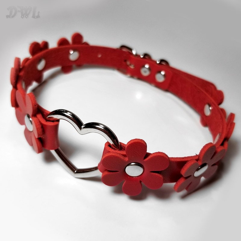 The Cherry Heart Choker main image 1