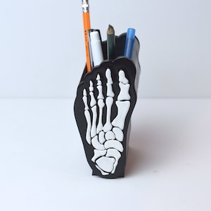 Foot pen holder, Podiatrist, Foot Bones, Podiatry, Doctor Of Podiatry Gift, Medical, Feet Science, Medical pen holder, Anatomy, Hand painted
