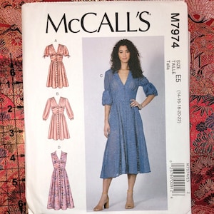 Dress Sewing Pattern, Womens  14-16-18-20-22, Free Shipping