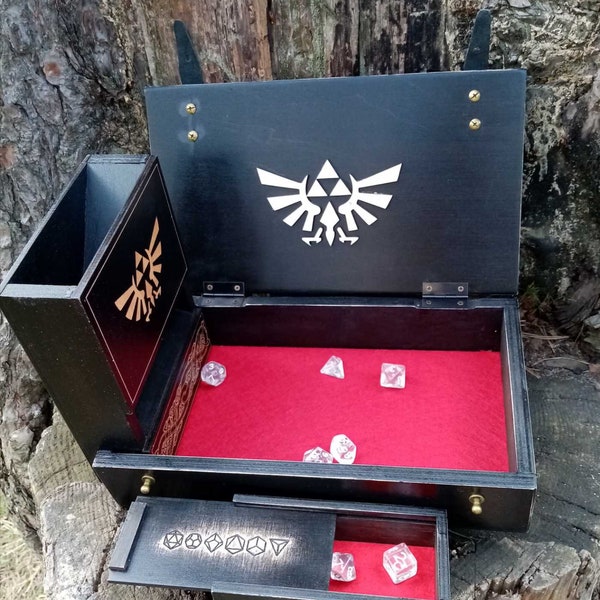 Legend of Zelda: Breath of the Wild  Zelda Triforce Set Wooden Dice Tray and Dice Tower for fans of the story  Custom engraving Board Game