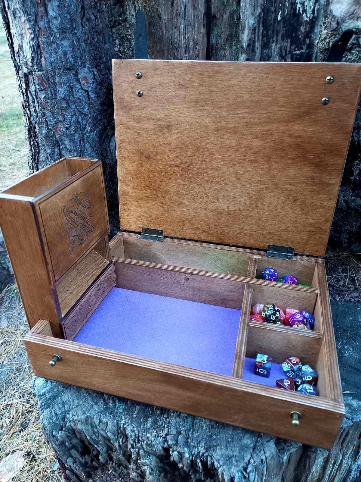 STL file Dice & Mini Storage Box / Organiser - Dungeons & Dragons