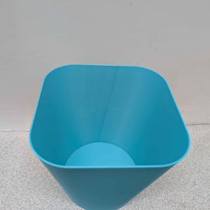 Moderne prullenbak, minimalistische prullenbak, strakke kleine prullenbak voor badkamer of kantoor