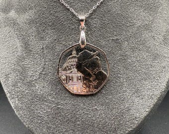 2018年イギリス パディントンベア 50ペンス銀貨 NGC PF70 2018年イギリス パディントンベア 50ペンス銀貨 NGC PF70 「駅に